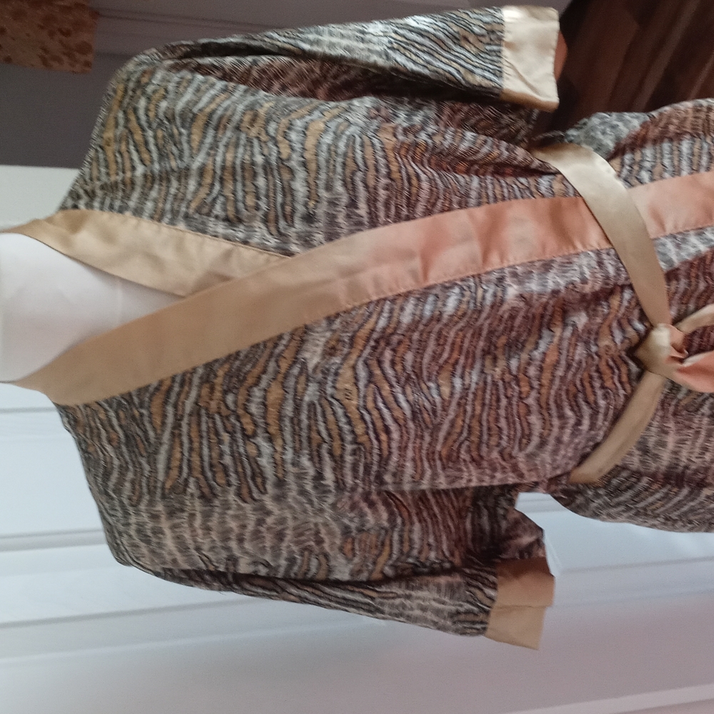 Vintage Contessa Di Roma Robe - Picture 2 of 8